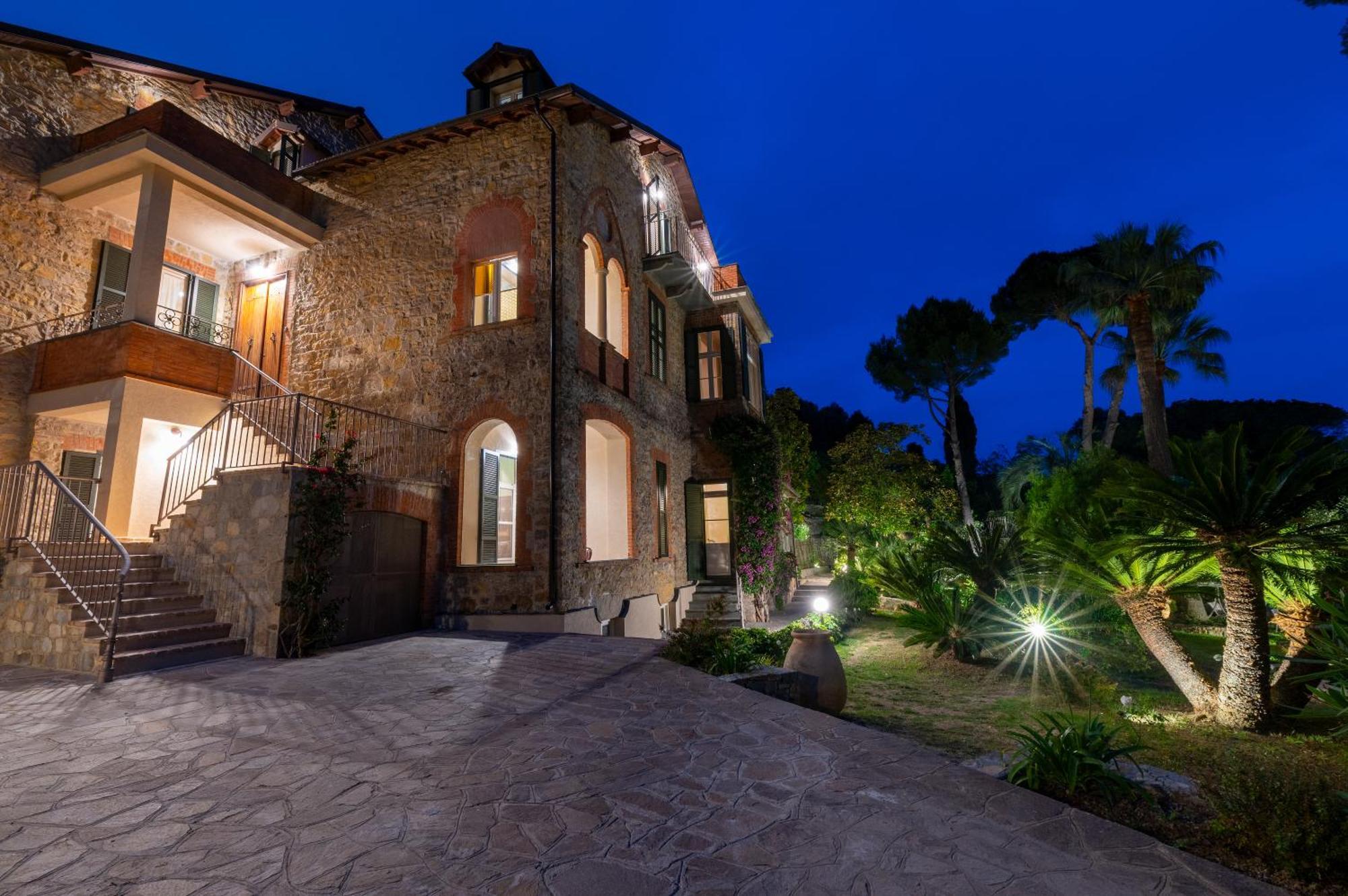 Villa Rappis Империа Екстериор снимка