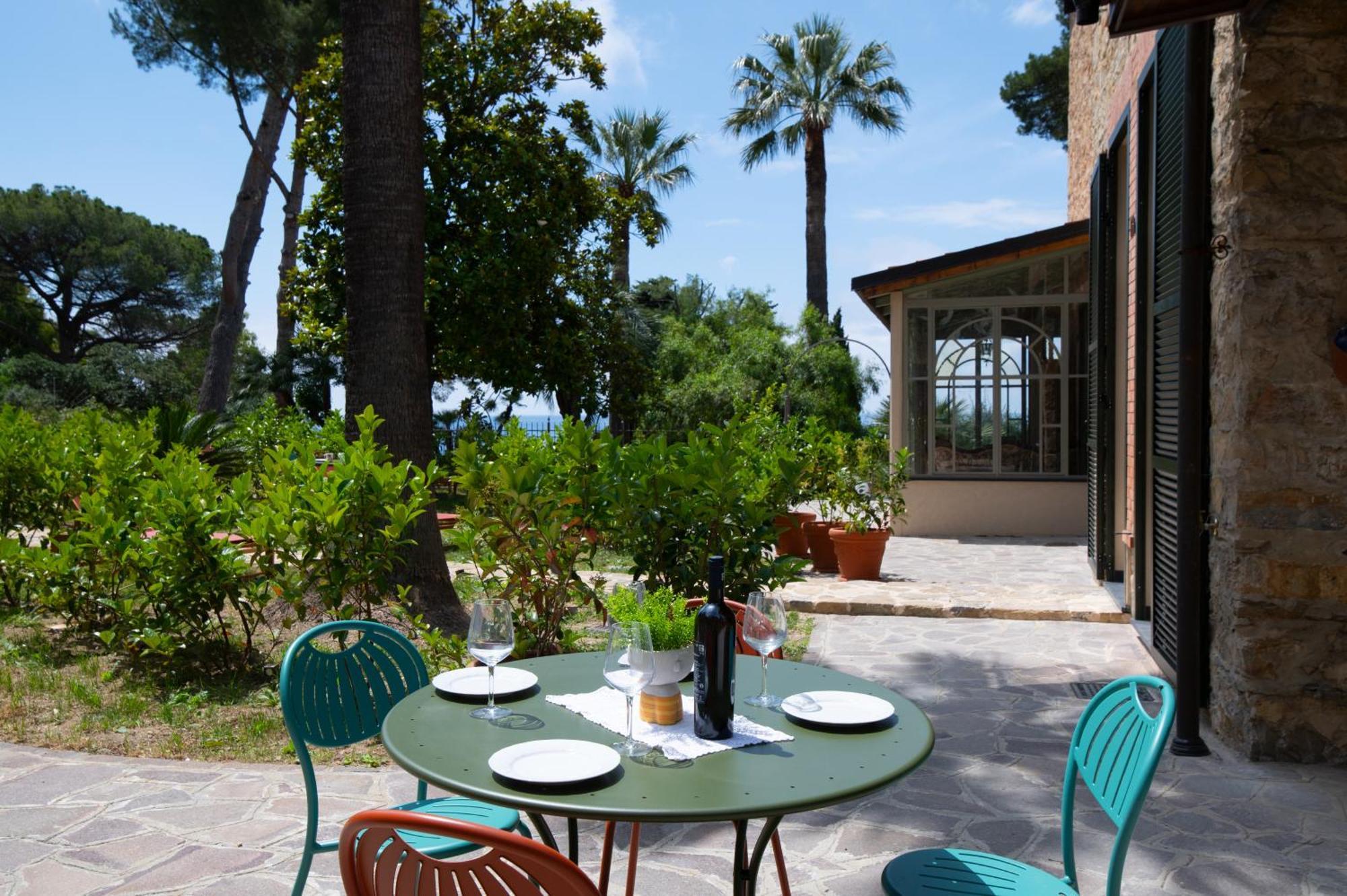 Villa Rappis Империа Екстериор снимка