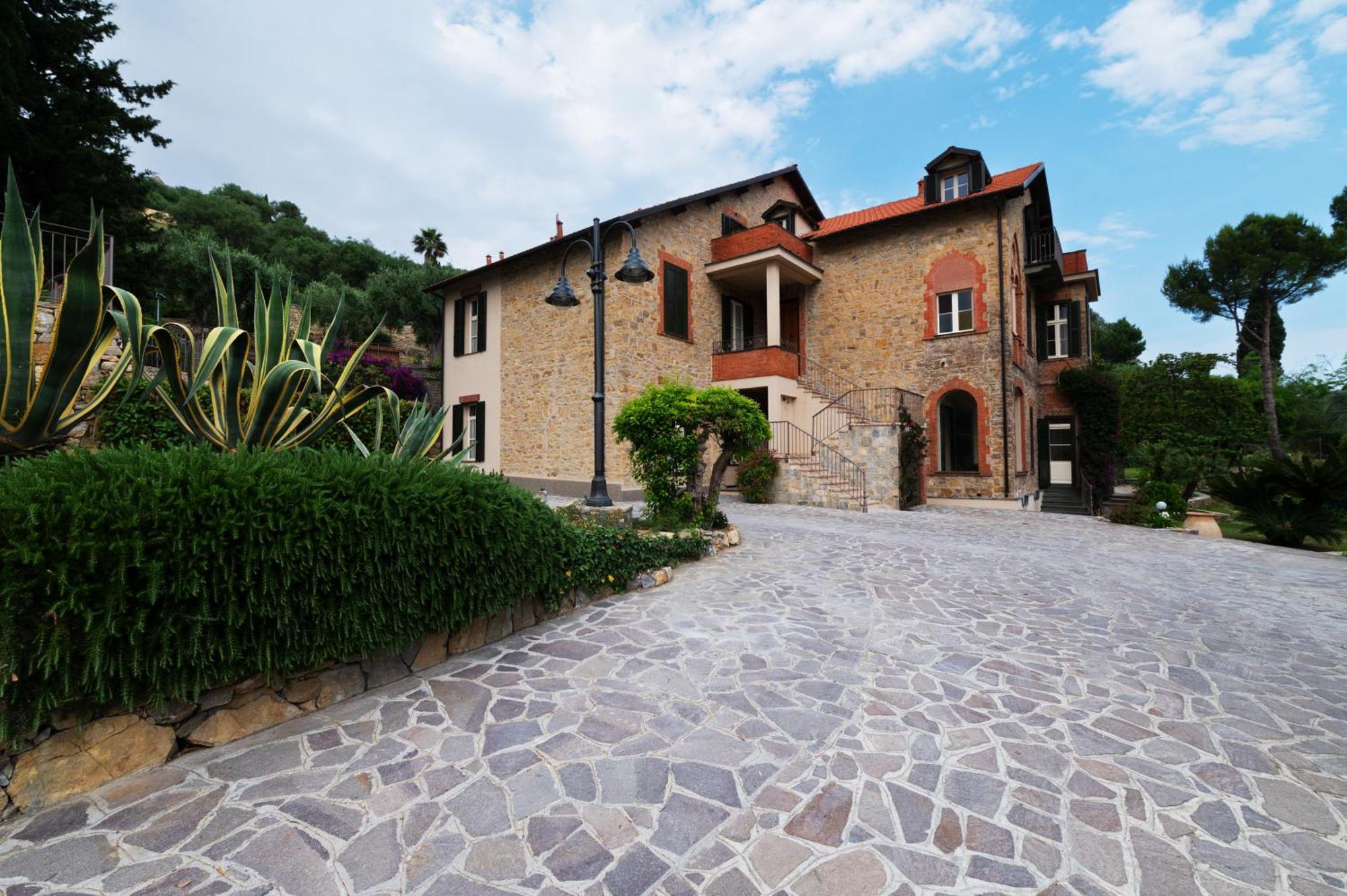 Villa Rappis Империа Екстериор снимка
